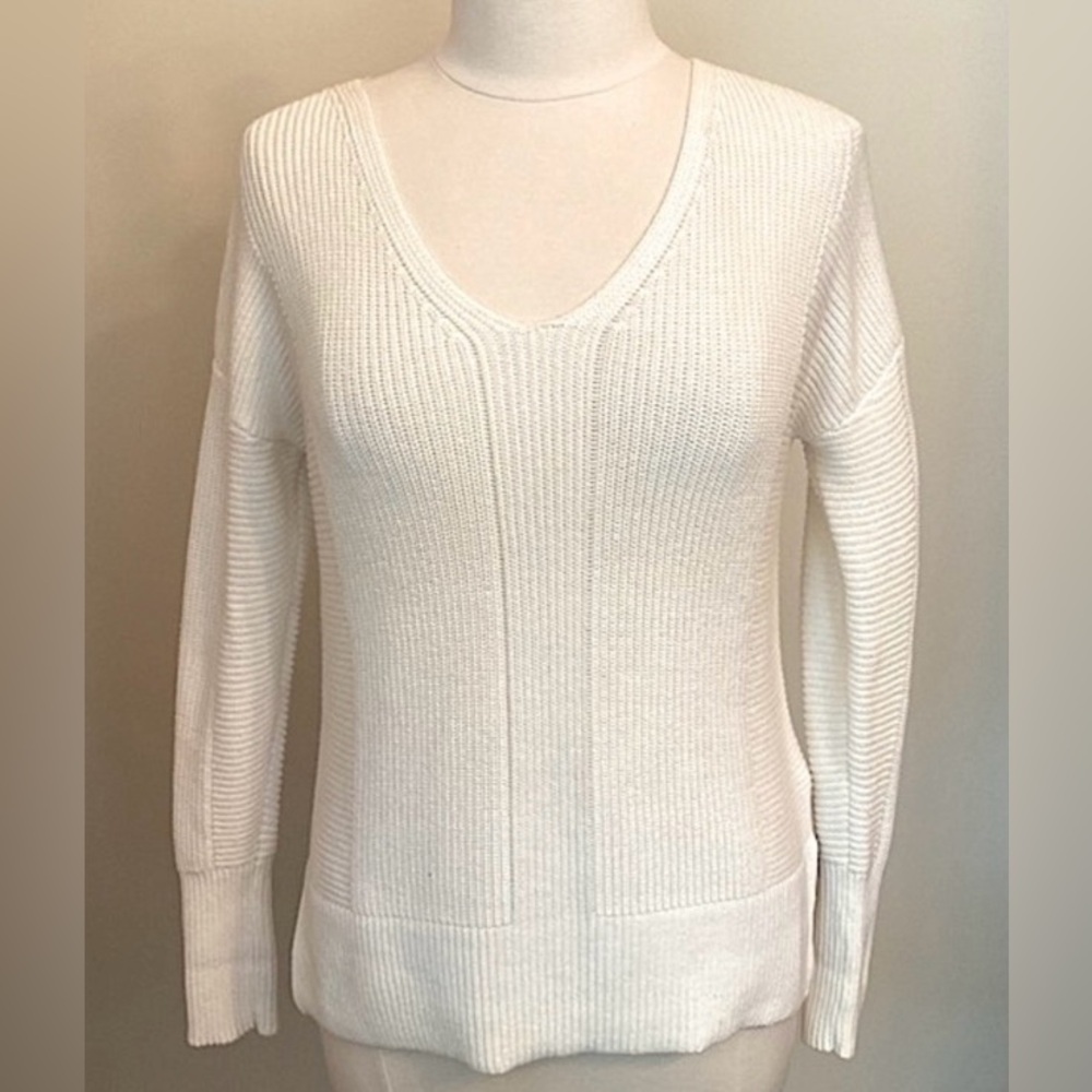Rachel Zoe Cream SZ S Coastal Grandmother Effortless Chic Casual Knit Sweater